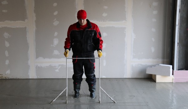 Cementový samonivelační litý potěr - CEMLEVEL