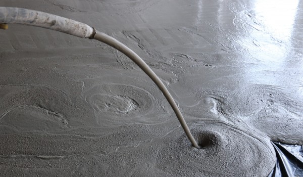 Cementový samonivelační litý potěr - CEMLEVEL